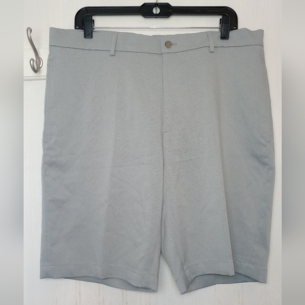 Walter Hagen Gray Flat Front Shorts